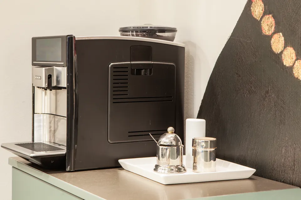 Kaffeemaschine für die kleine Auszeit im Salon – Hair Atelier Offenbach Süd-West